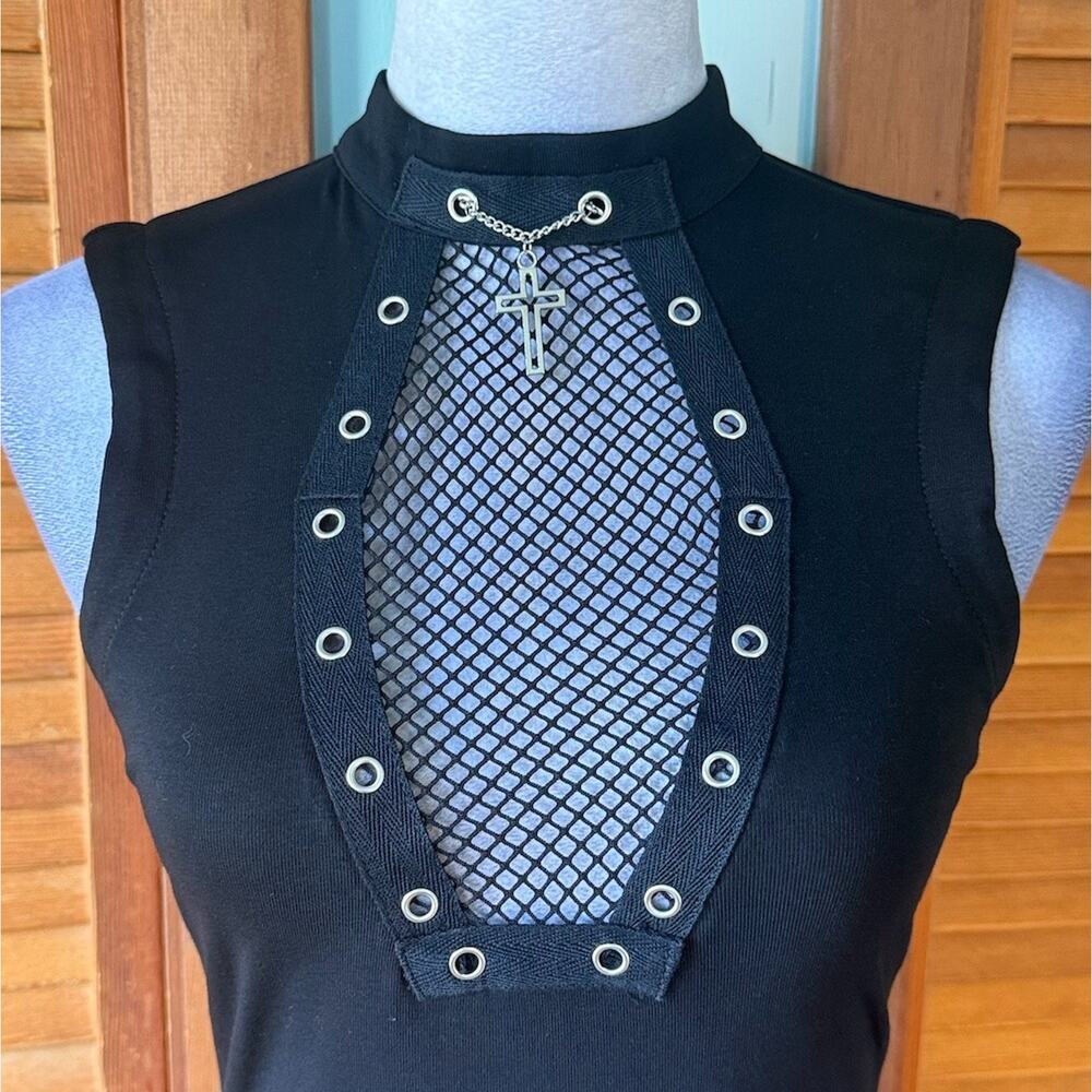 Dark in Love Goth Punk Emo Vkei Black Coffin Chain Cross Muscle Top - Picture 2 of 4